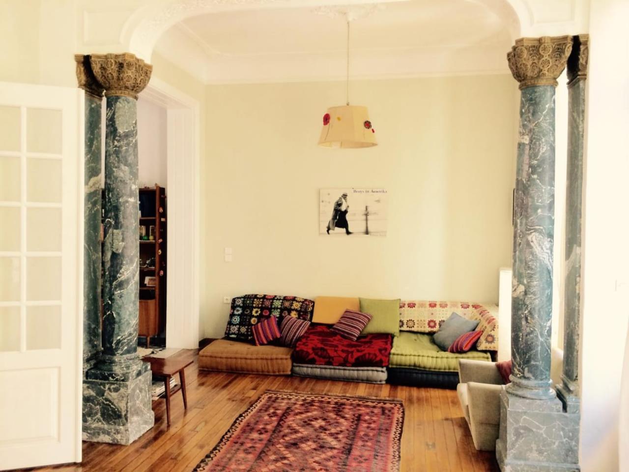 Heritage House In Athens' Heart *
